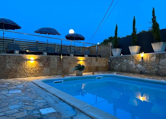 Don Diego מלון 3*